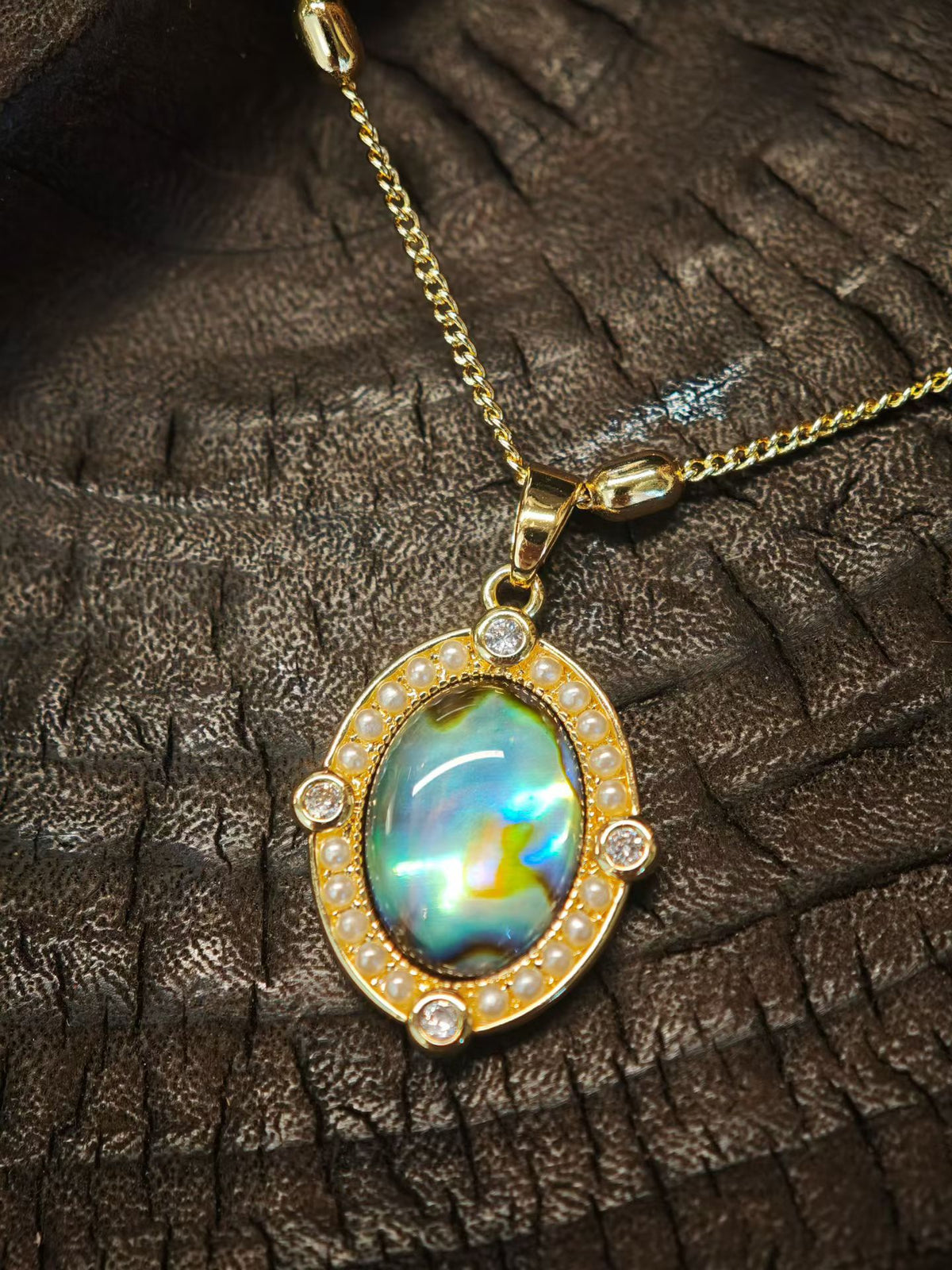 WalkTree | Awakening Tree Aromatic Shell Long Necklace · Abalone & White Shell Dual Texture